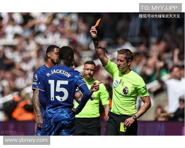 欧冠小组赛矿工对决切尔西争夺晋级名额的精彩对抗 欧冠小组赛矿工对决切尔西争夺晋级名额的精彩对抗