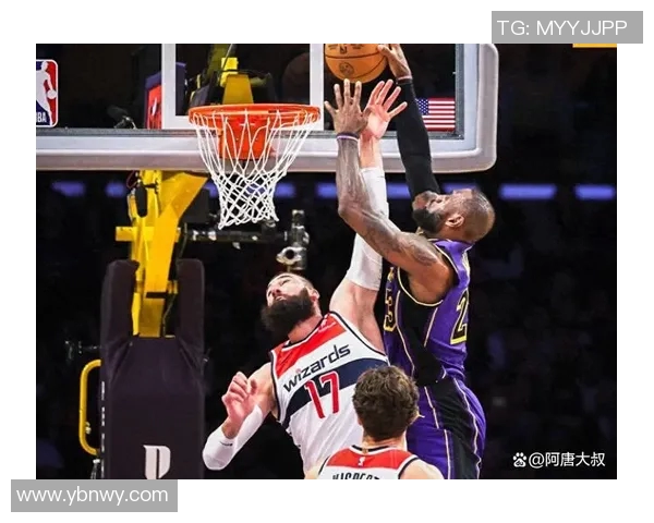 火箭队与湖人队激战正酣谁能在NBA赛场上笑到最后