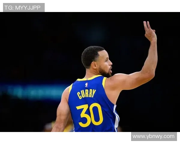 勇士与雄鹿对决数据分析揭示比赛关键因素与球员表现 勇士与雄鹿对决数据分析揭示比赛关键因素与球员表现