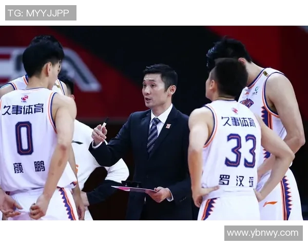 可兰白克的传奇人生与奋斗历程探秘 可兰白克的传奇人生与奋斗历程探秘